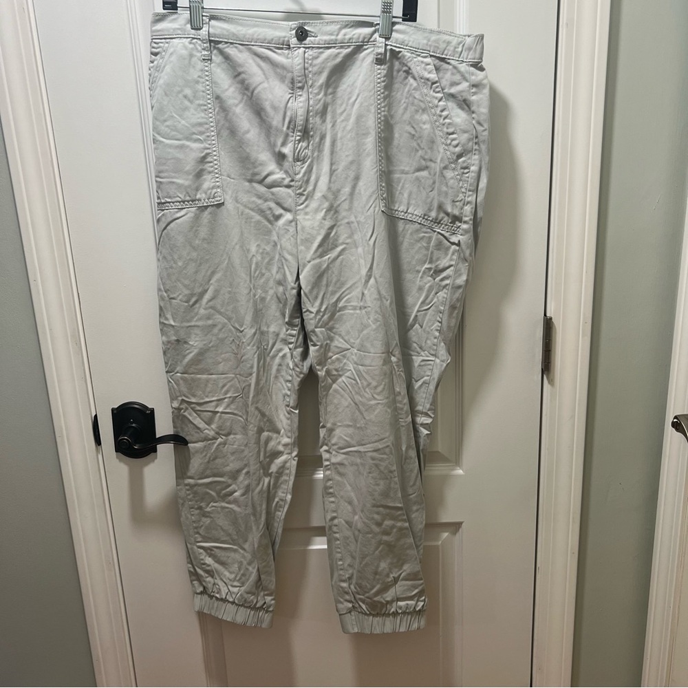 Tan Cargo Pants Size 18